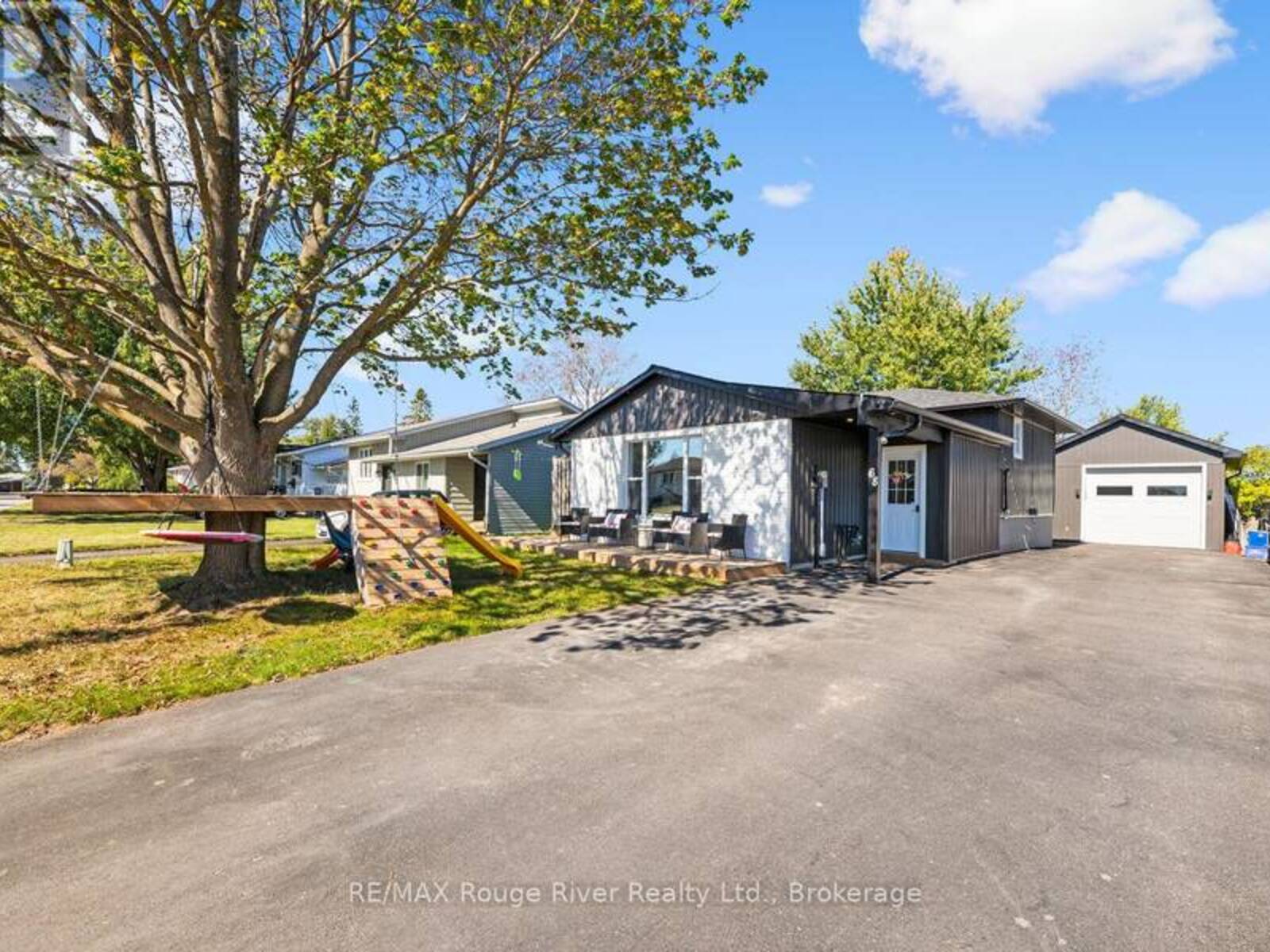 68 COYLE CRESCENT, North Kawartha, Ontario K0L 2H0