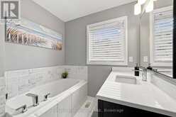 66 LONGSHORE WAY | Whitby Ontario | Slide Image Thirty-one