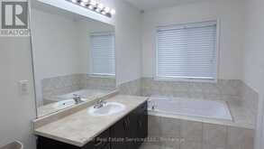 123 SILVERWOOD CIRCLE | Ajax Ontario | Slide Image Thirteen