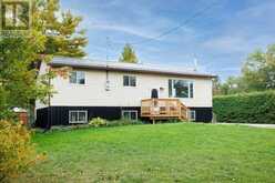 24 OAKWOOD DRIVE | Fenelon Falls Ontario | Slide Image One
