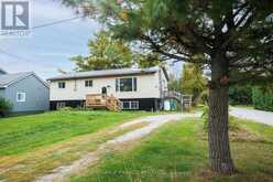 24 OAKWOOD DRIVE | Fenelon Falls Ontario | Slide Image Two
