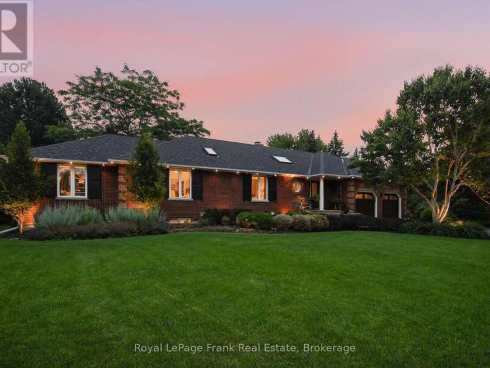5 CRAIG COURT, Clarington, Ontario L1C 4H6