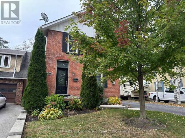21 SUSSEX STREET N Lindsay Ontario, K9V 4H3 - 4 Bedrooms Home For Sale