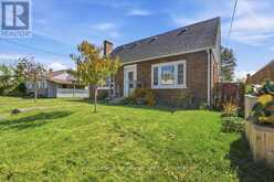 93 BAY DRIVE | Belleville Ontario | Slide Image Two