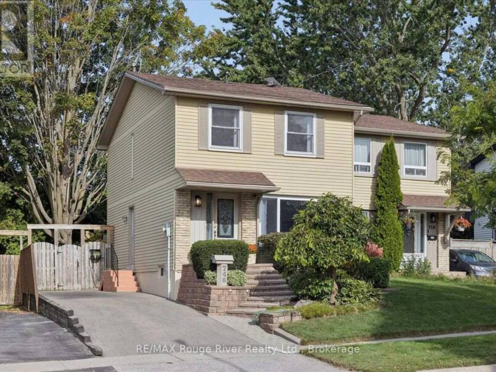 748 HILLCROFT STREET, Oshawa, Ontario L1G 7H6