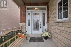 29 ST AUGUSTINE DRIVE | Whitby Ontario | Slide Image Three