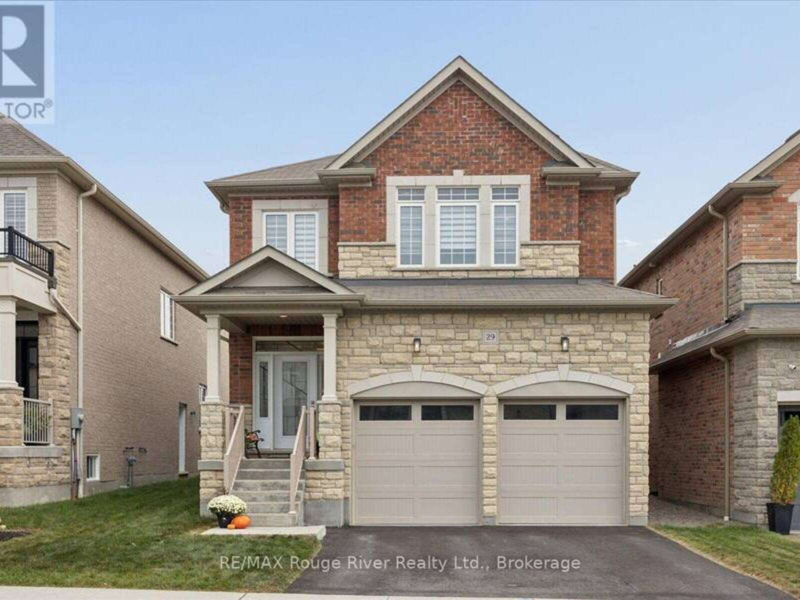 29 ST AUGUSTINE DRIVE, Whitby, Ontario L1M 0L7
