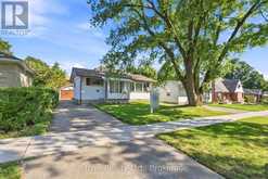 7 ADMIRAL ROAD | Ajax Ontario | Slide Image One