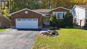 16 MAPLE STREET | Bancroft Ontario | Slide Image One