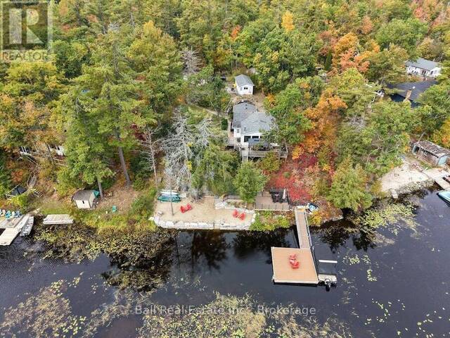 20 FIRE ROUTE 93 Bobcaygeon Ontario, K0M 1A0 - 4 Bedrooms Waterfront Home For sale