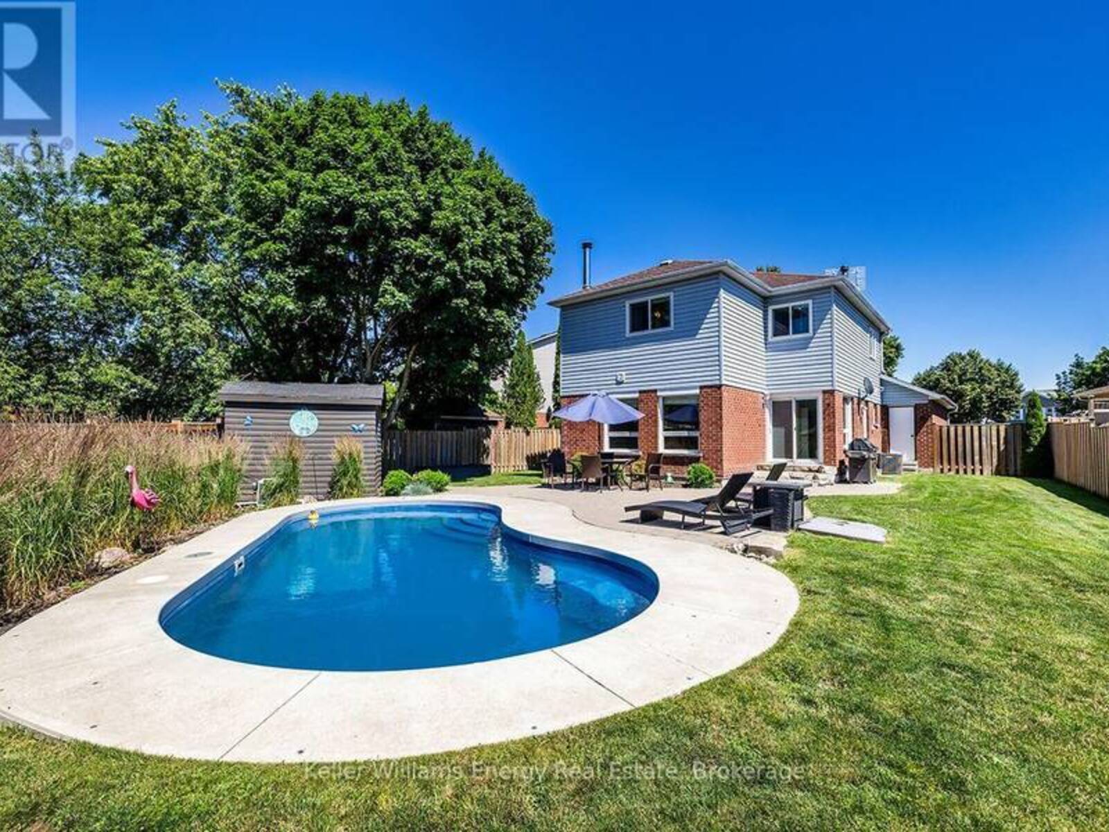 329 CHALLENGER COURT, Clarington, Ontario L1B 1K4