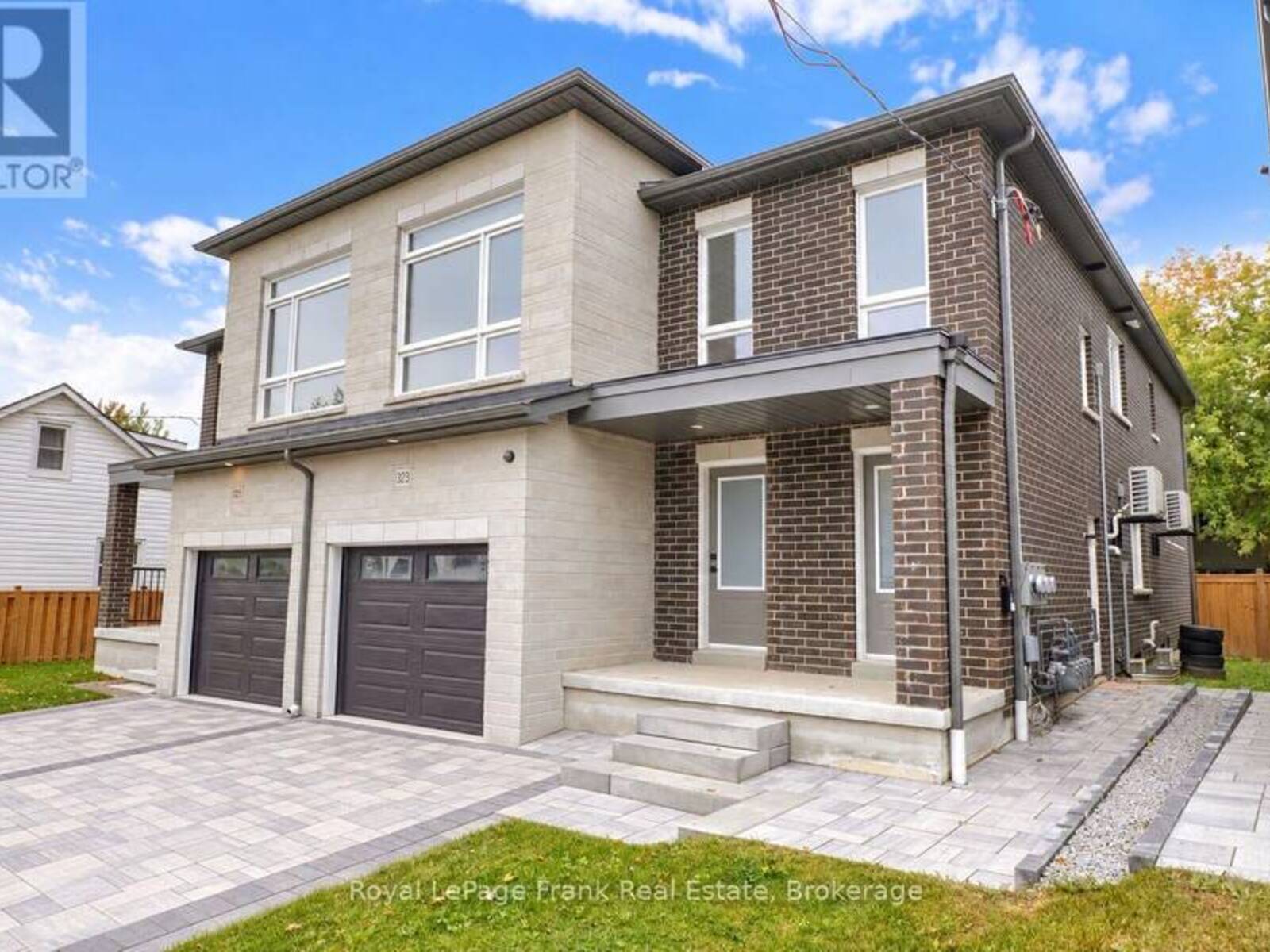 323 ANDERSON AVENUE, Oshawa, Ontario L1J 2N8