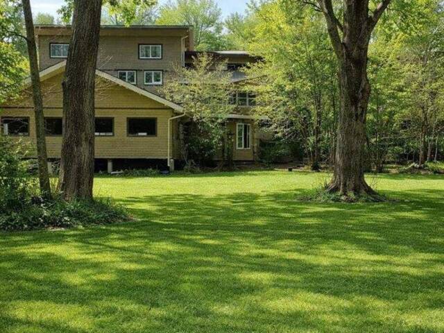 4008 MONEYMORE ROAD Tweed Ontario, K0K 2L0 - 10 Bedrooms Waterfront Home For sale