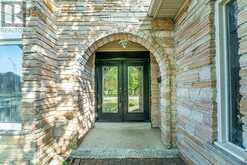 60 SANDERLING CRESCENT | Lindsay Ontario | Slide Image Three