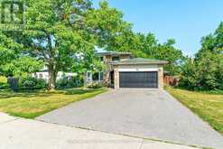 60 SANDERLING CRESCENT | Lindsay Ontario | Slide Image Forty-four