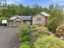 21611 LOYALIST PARKWAY | Prince Edward Ontario | Slide Image Six