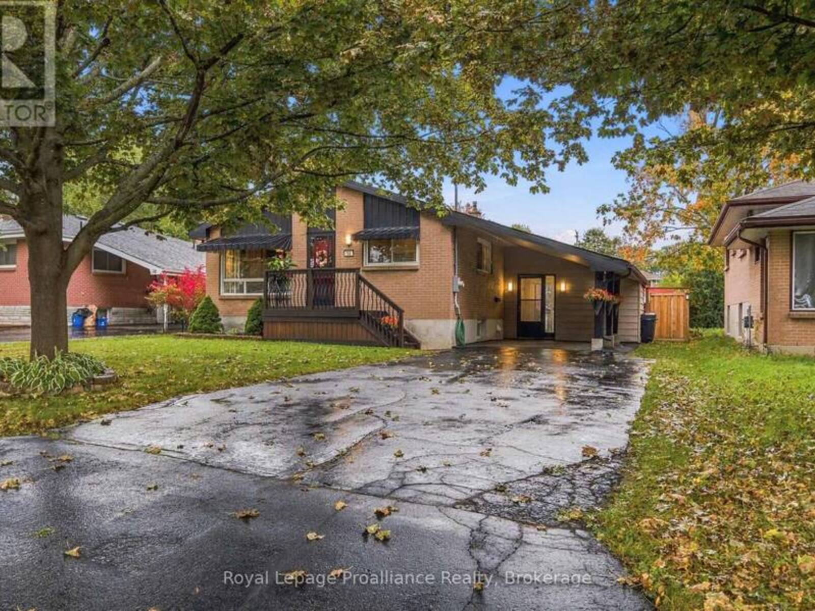 14 MUNRO AVENUE, Belleville, Ontario K8N 1K1