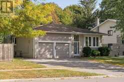 210 MURRAY DRIVE | Aurora Ontario | Slide Image One