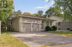 210 MURRAY DRIVE | Aurora Ontario | Slide Image Four