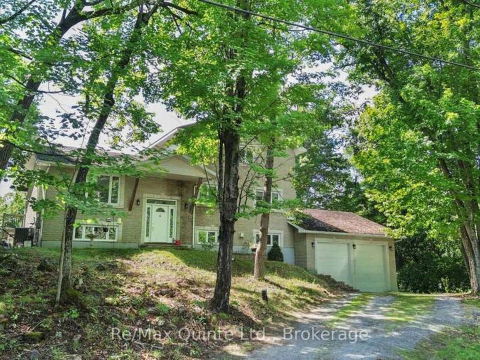 49 NORTH SHORE LANE, Madoc, Ontario K0K 2K0