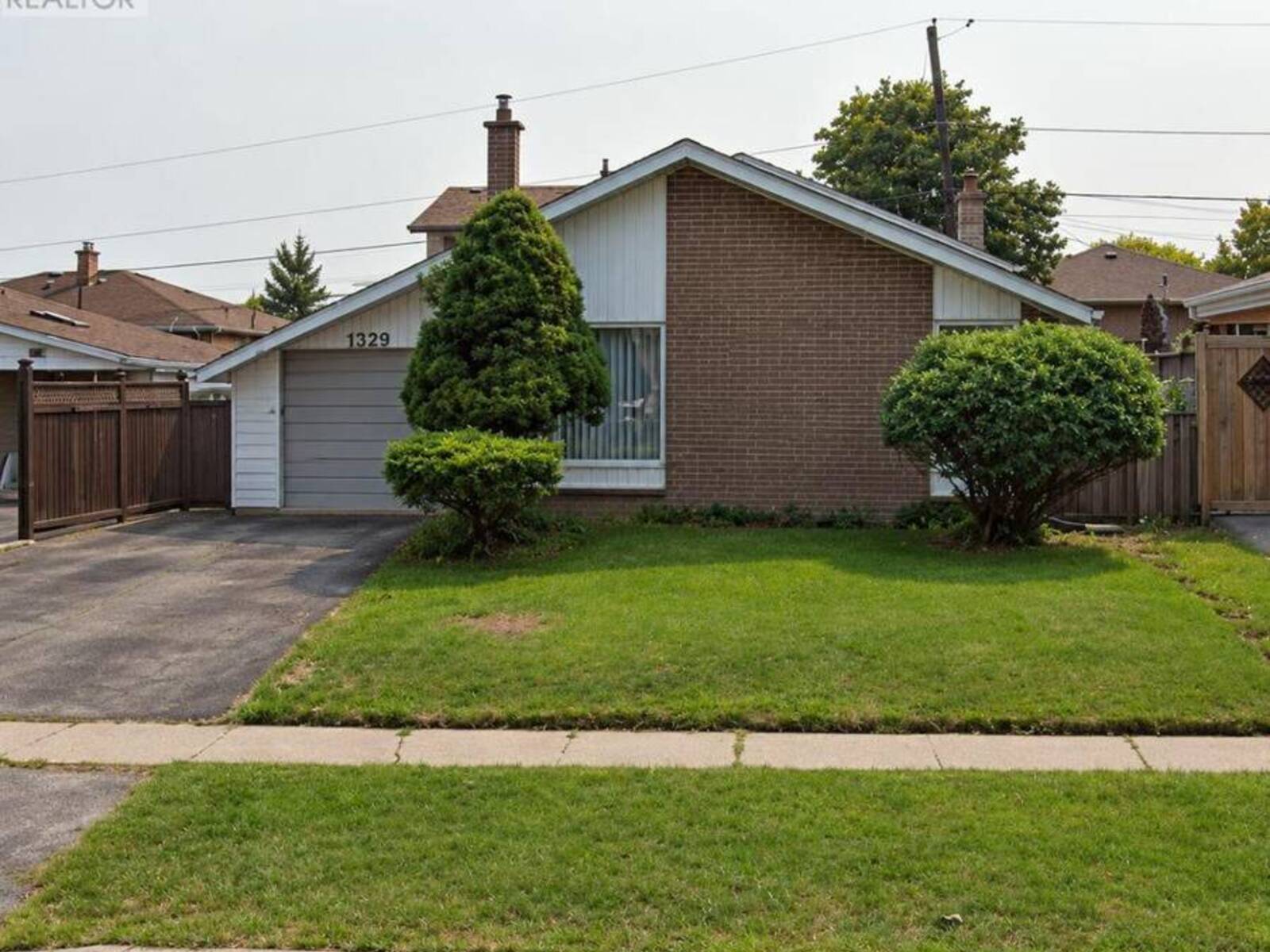 1329 TATRA DRIVE, Pickering, Ontario L1W 1K5