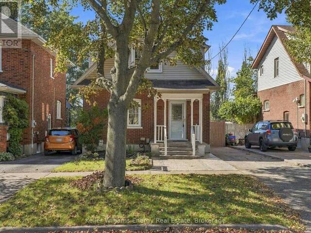 256 GROOMS AVENUE Oshawa Ontario, L1G 4A3 - 3 Bedrooms Home For Sale