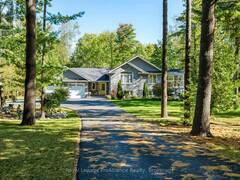21502 LOYALIST PARKWAY (HIGHWAY 33) PARKWAY Prince Edward Ontario, K0K 1L0
