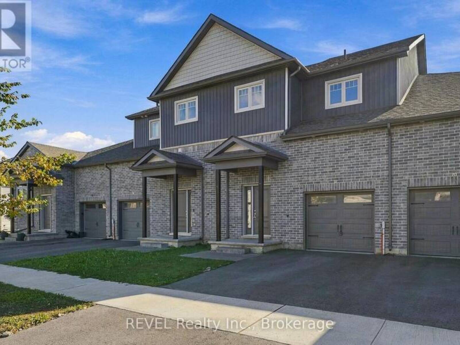 72 MARKLAND AVENUE, Prince Edward, Ontario K0K 2T0