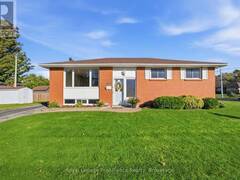 572 ELIZABETH STREET Cobourg Ontario, K9A 2A2