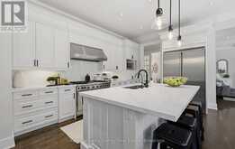 7 WOODINGTON COURT | Whitby Ontario | Slide Image Ten