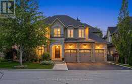 7 WOODINGTON COURT | Whitby Ontario | Slide Image One