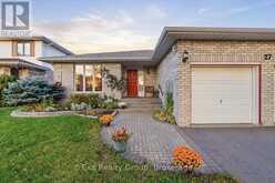 27 DUNGANNON DRIVE | Belleville Ontario | Slide Image Three