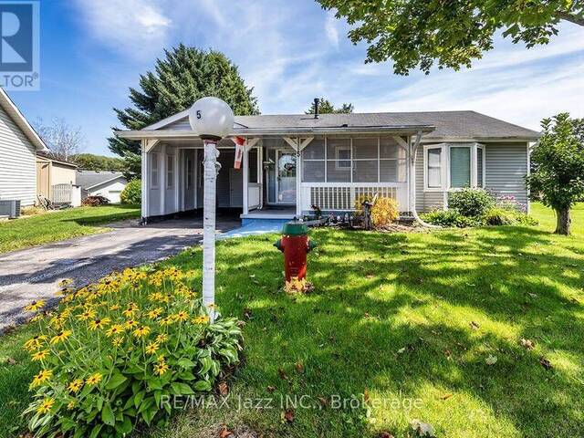 5 KING COURT Clarington Ontario, L1B 1L7 - 2 Bedrooms Home For Sale