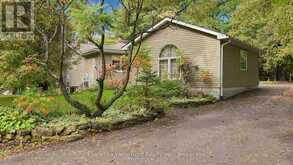25 GOVERNMENT DOCK ROAD | Coboconk Ontario | Slide Image Forty