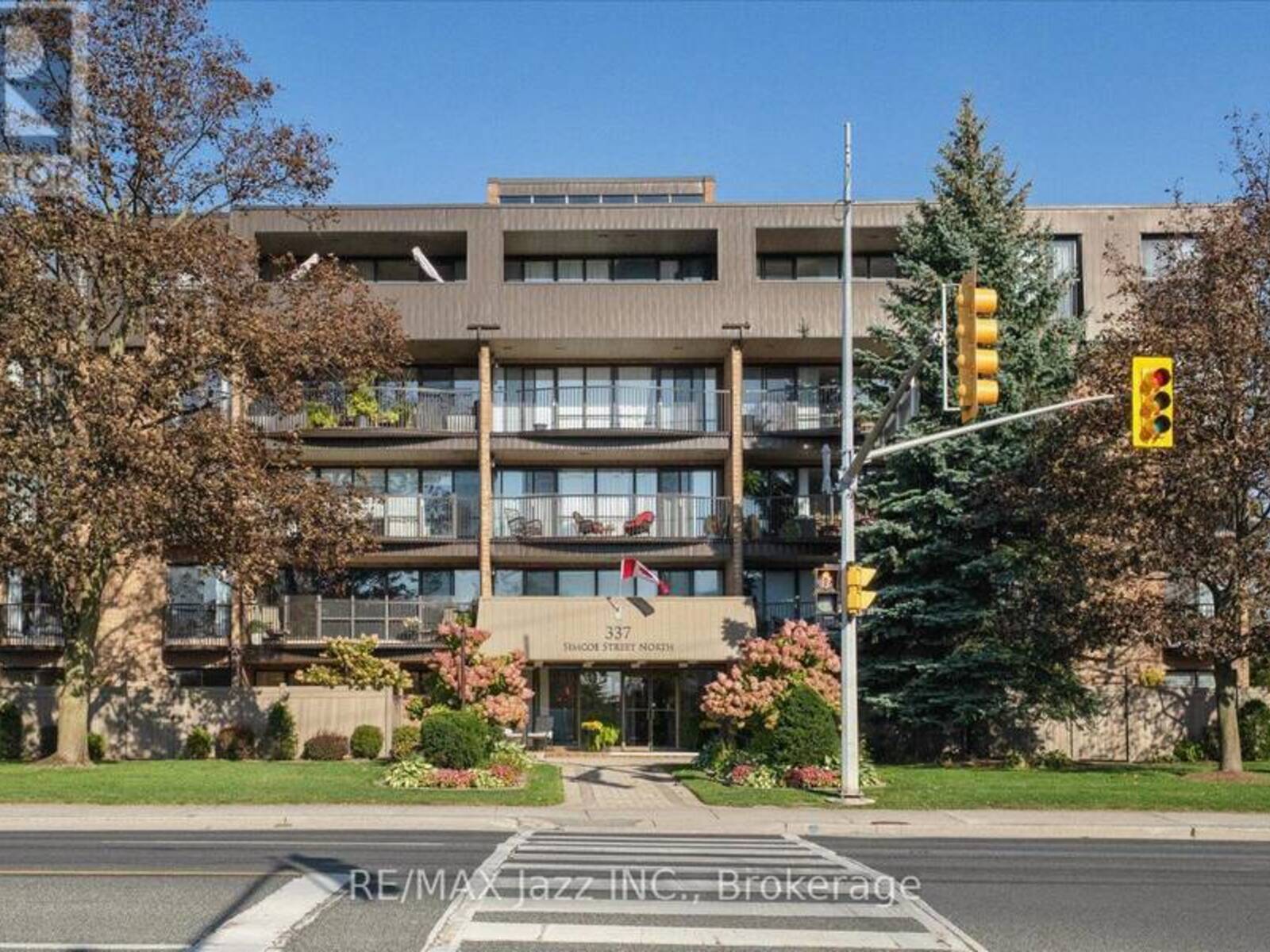 405 - 337 SIMCOE STREET N, Oshawa, Ontario L1G 4T2