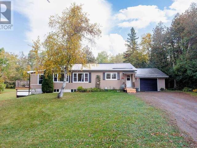 5666 35 HIGHWAY Fenelon Falls Ontario, K0M 1N0 - 3 Bedrooms Home For Sale