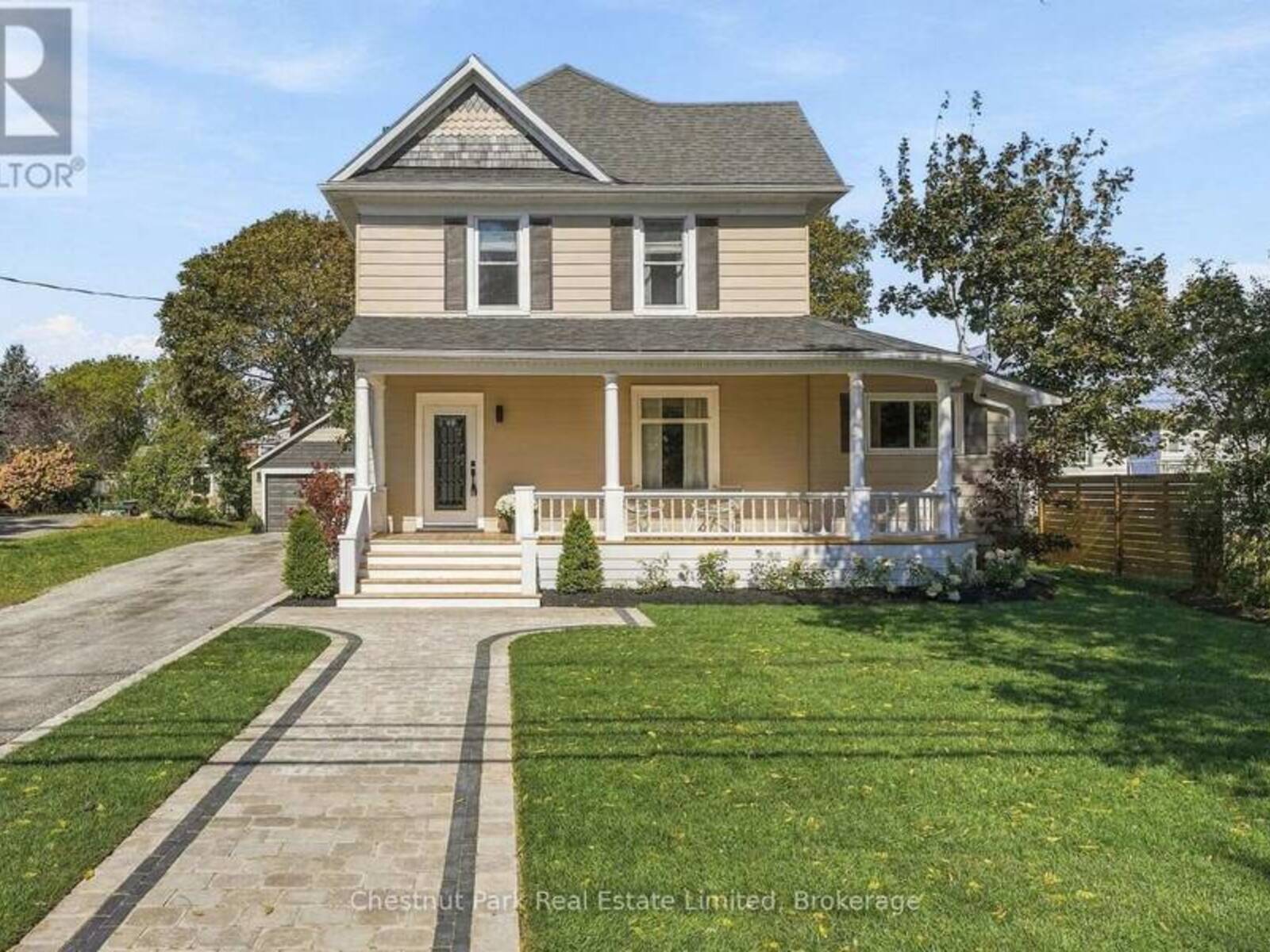 372 MAIN STREET, Prince Edward, Ontario K0K 3L0