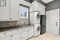 264 RYERSON CRESCENT | Oshawa Ontario | Slide Image Sixteen