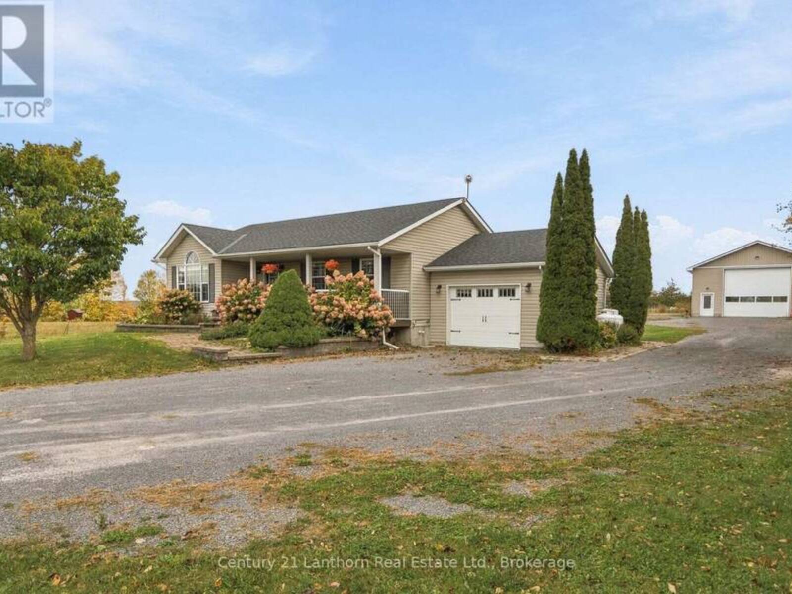 312 BADGLEY ROAD, Prince Edward, Ontario K0K 1L0