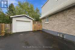 456 HARCOURT DRIVE | Oshawa Ontario | Slide Image Three