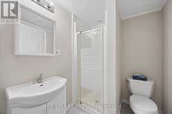 419 MAPLEWOOD DRIVE | Oshawa Ontario | Slide Image Nineteen