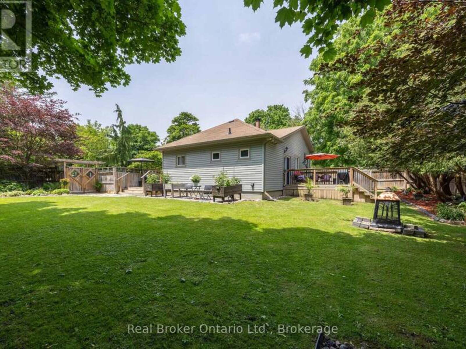 45 CENTRE STREET, Clarington, Ontario L1C 2Y2