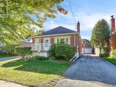 435 WOODCREST AVENUE Oshawa Ontario, L1J 2T5
