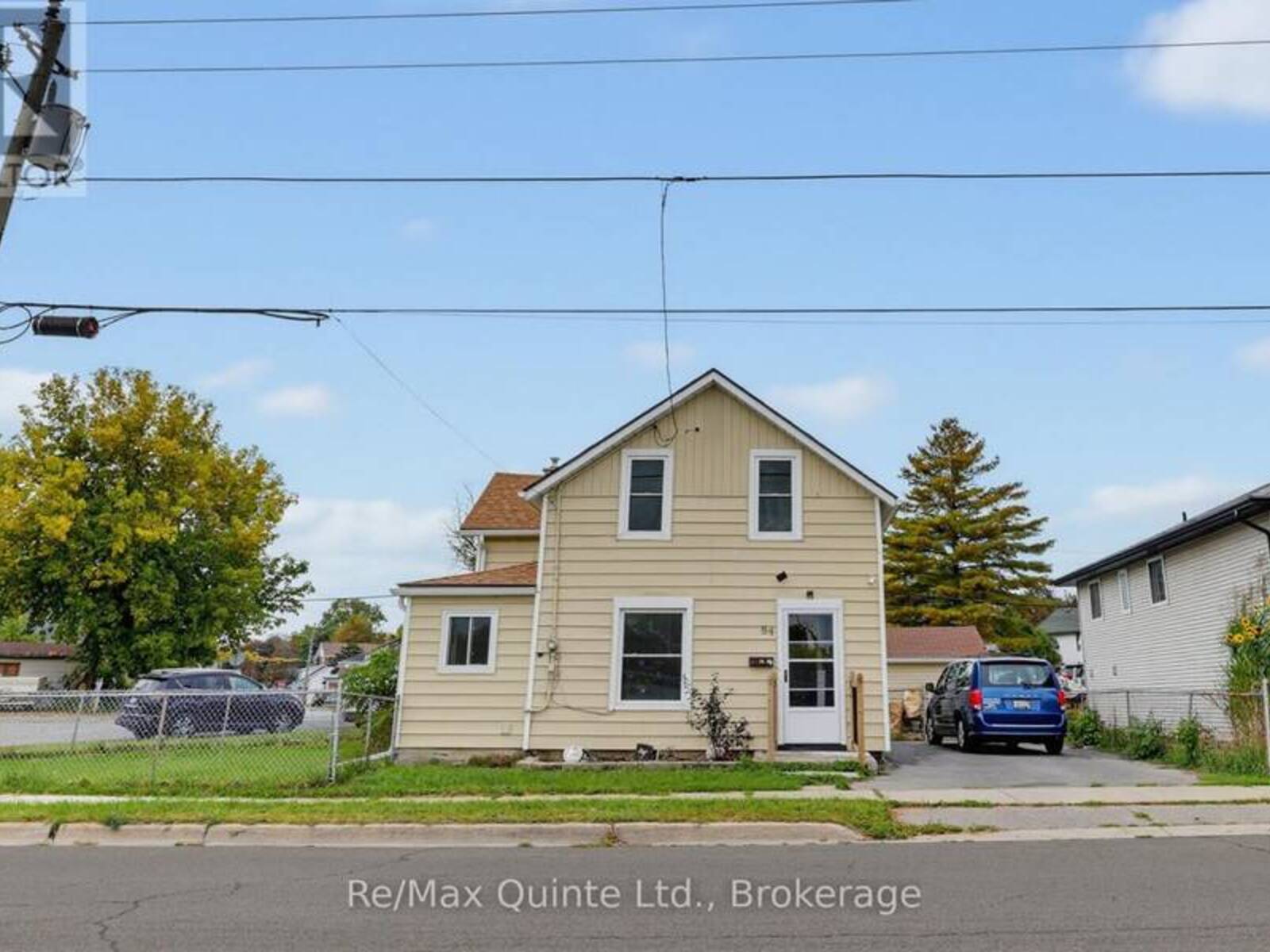 84 MOIRA STREET E, Belleville, Ontario K8P 2S4