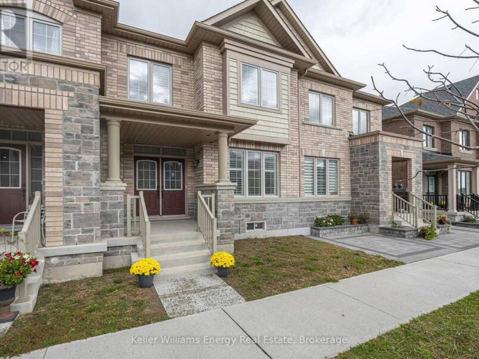 165 CORONATION ROAD, Whitby, Ontario L1P 0H5