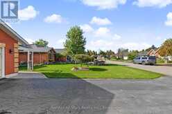9 HILLVIEW DRIVE | Bobcaygeon Ontario | Slide Image Four