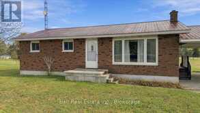 316 BUCK HILL ROAD | Bancroft Ontario | Slide Image Four