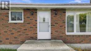 316 BUCK HILL ROAD | Bancroft Ontario | Slide Image Six