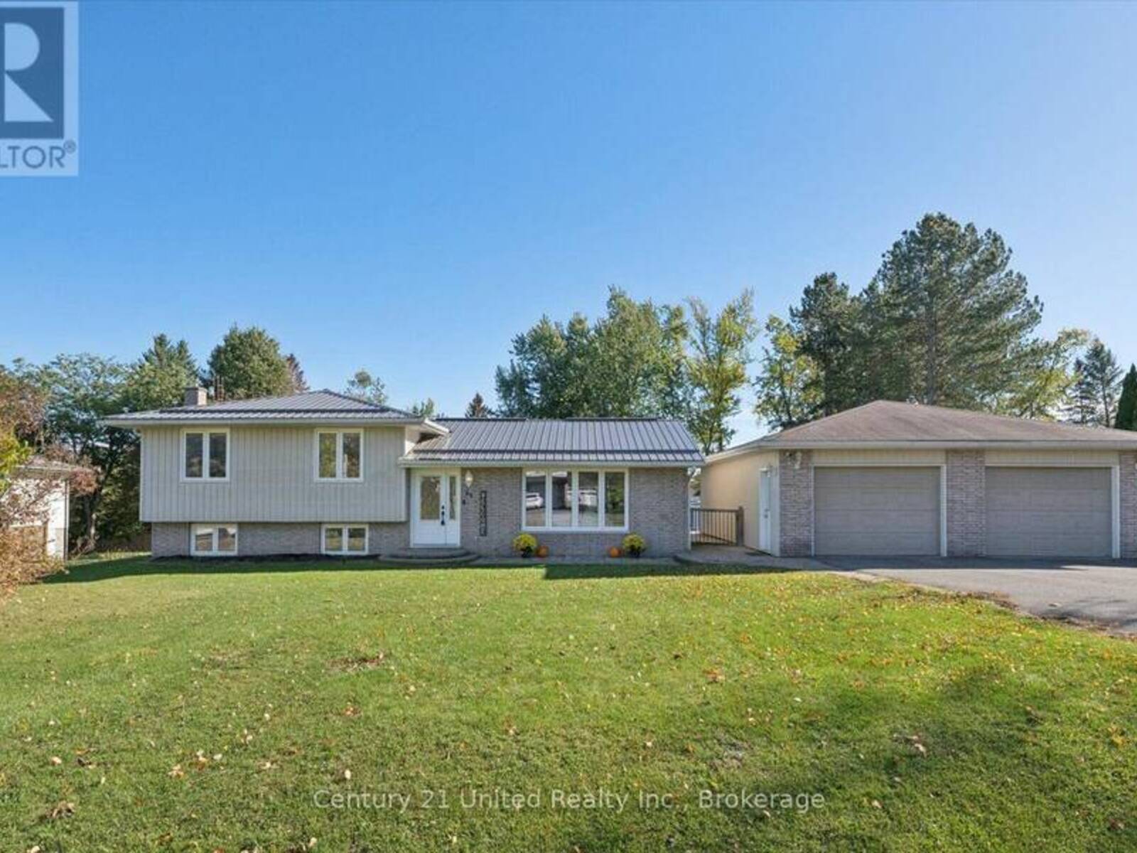 86 CRYSTAL SPRINGS DRIVE, Peterborough, Ontario K9J 6Y3