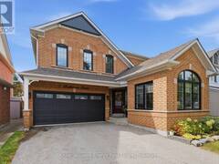 8 HOLLIMAN LANE Ajax Ontario, L1Z 1K6